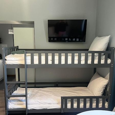 Aparthotel W Dolinie Stawow Zator By Housine Las Zimmer foto