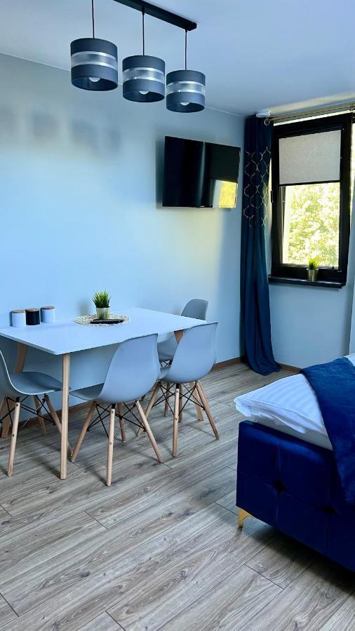 Aparthotel W Dolinie Stawow Zator By Housine Las Exterior foto